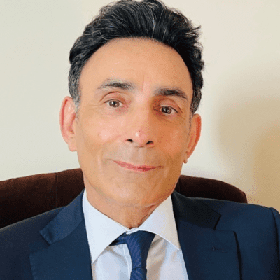Dr. Vahid Osman is a Board-Certified Psychiatrist and Addictionologist who has extensive experience in skillfully treating patients with mental illness, chemical dependency and developmental disorders.