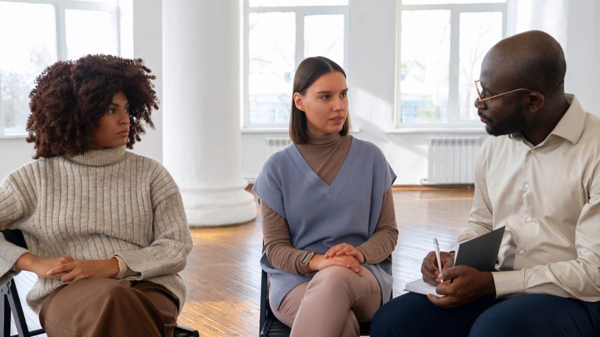 An expert guiding clients on how to tell if someone is on Xanax.